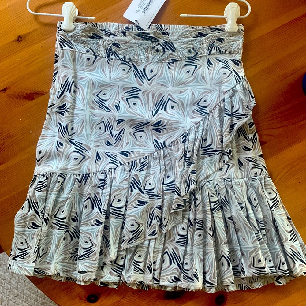 Floral pleated skirt